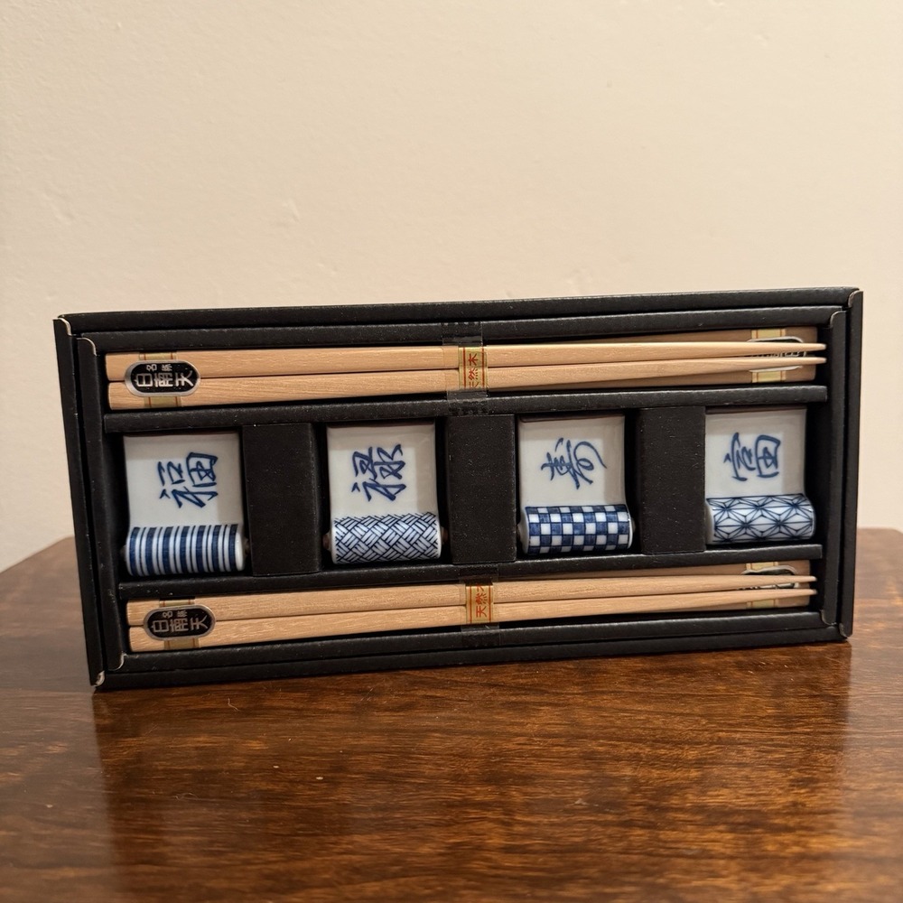 Set of Japanese Sushi Sashimii Chopsticks & Rests Blue Porcelain IOB Japan